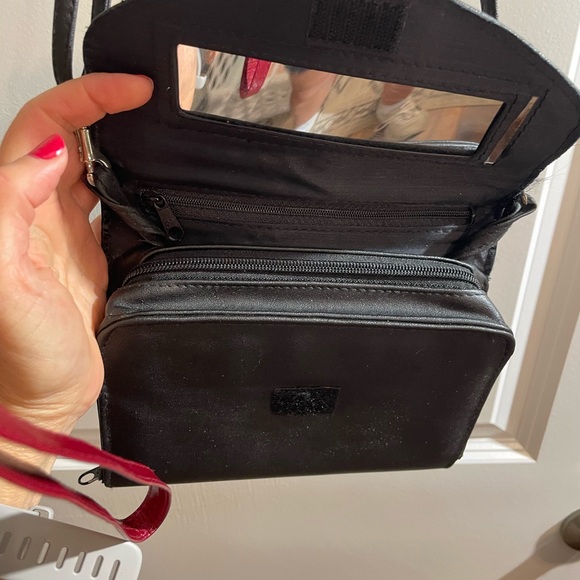 Euroline Crossbody Organizer Wallet - Picture 7 of 14